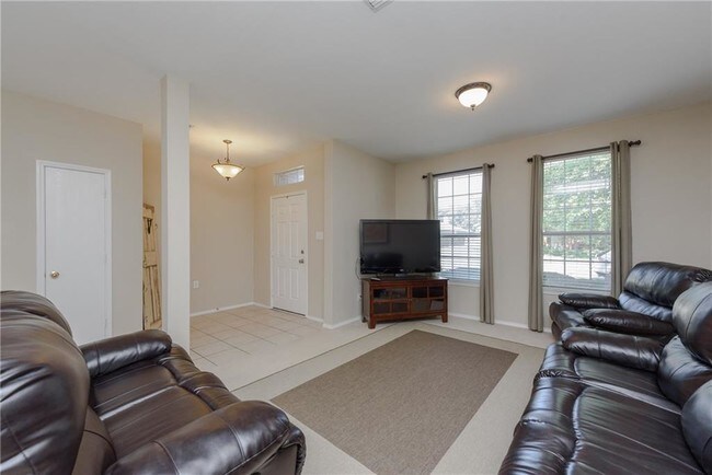 Building Photo - 8108 Swan Park Dr