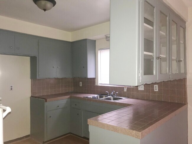 Foto del edificio - 4456 W 115th St