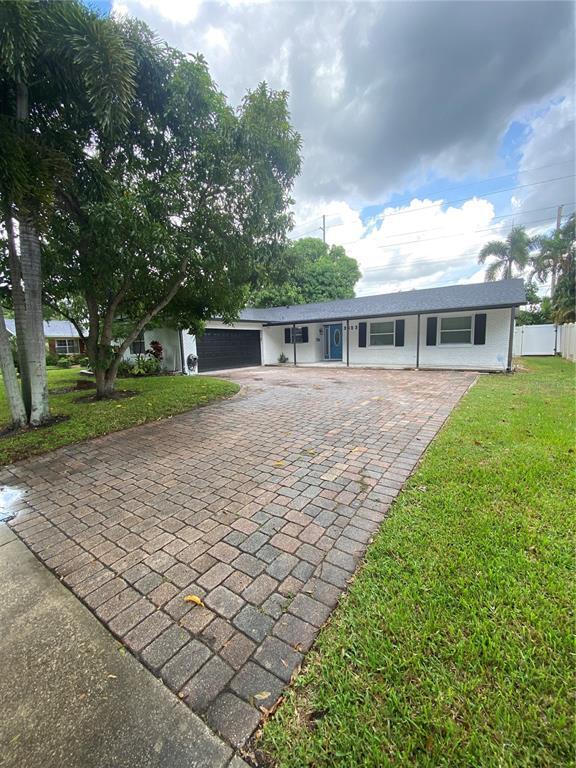 Foto principal - 3823 Bainbridge Ave