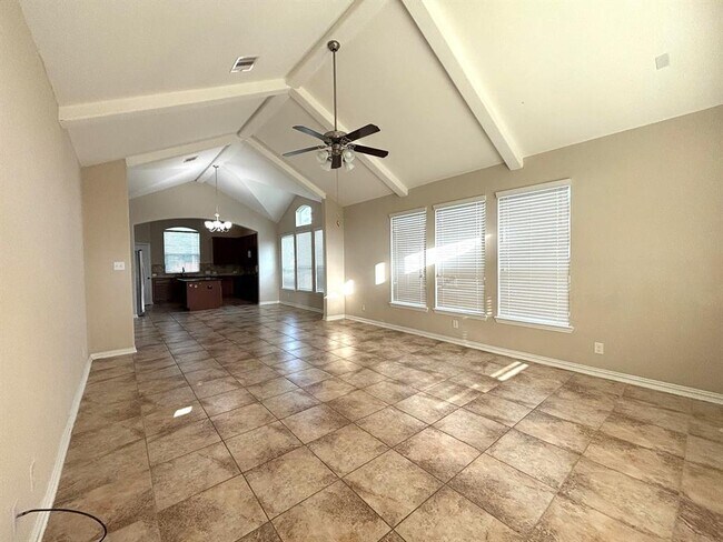 Foto del edificio - 102 Forest Bend Ct