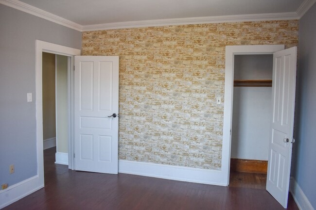 Building Photo - RHER175