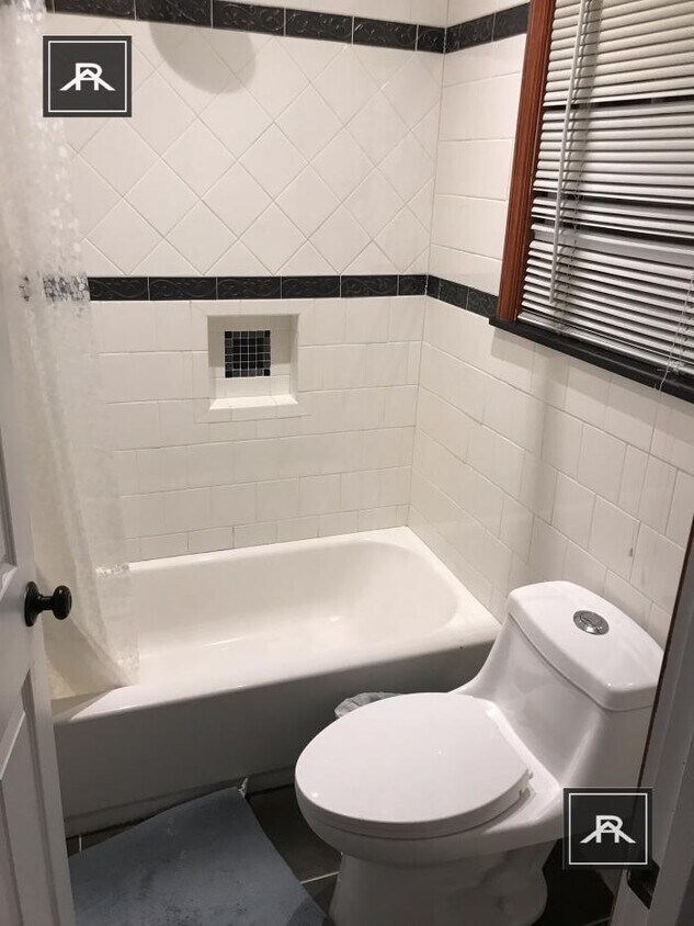 Building Photo - 4 bedroom in Brookline MA 02446