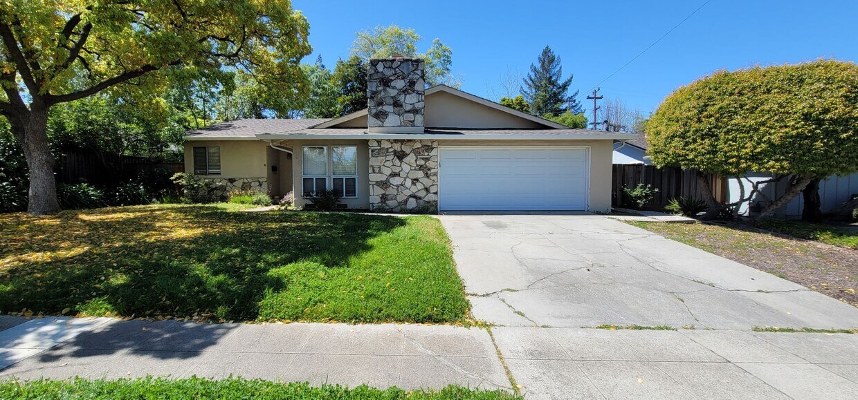 133 Forest Hill Dr, Los Gatos, CA 95032 House Rental in Los Gatos, CA