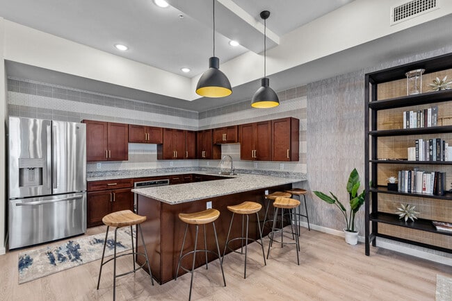 Building Photo - Bayou Grande