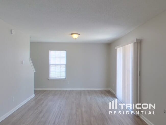 Building Photo - 130 Honey Tree Rd