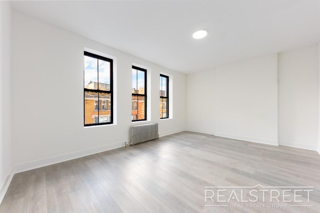 Renoavted 2 bed near YU campus in Washington Heights! - Renoavted 2 bed near YU campus in Washington Heights!