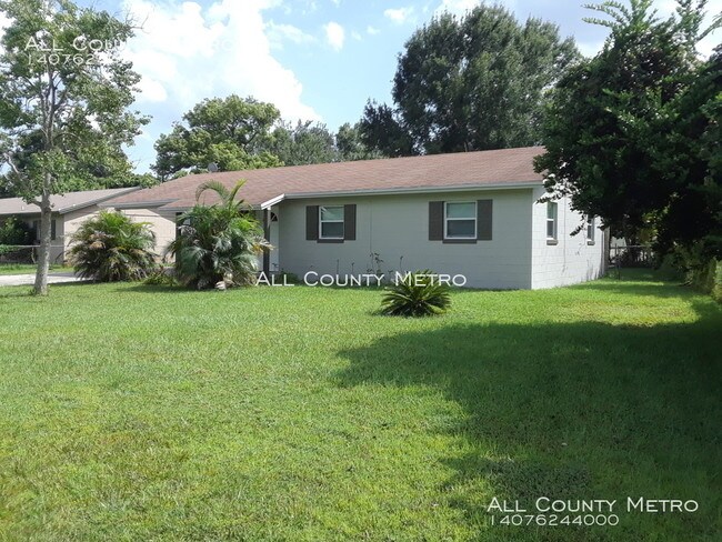 Building Photo - 3 Bedroom, 1.5 Bath Home