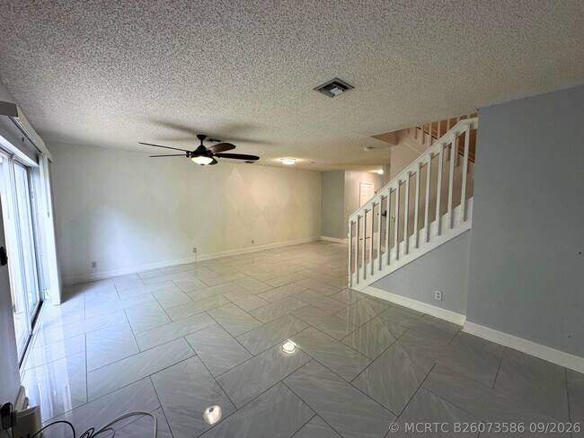 Foto del edificio - 4747 SW 14th St