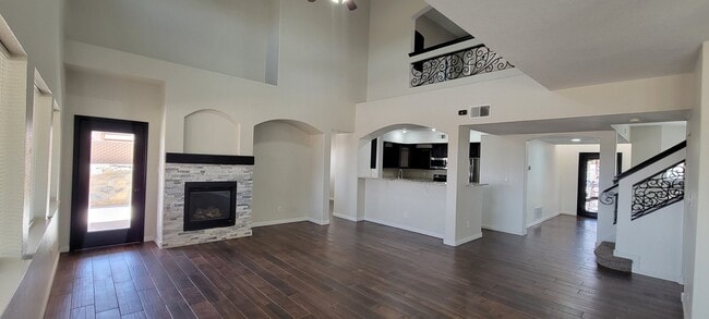 Building Photo - 3600 Tierra Bahia Dr