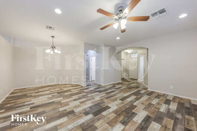 Building Photo - 4621 W Fortune Dr