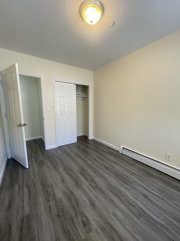 Primary Photo - 102 28th Ave