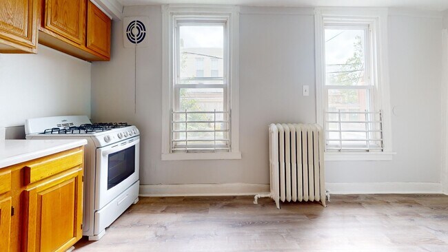 Building Photo - Beautiful 1 br apartment Section 8 is OK