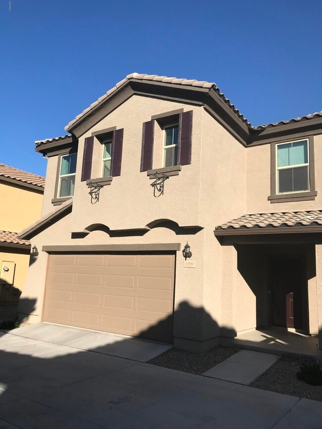 Building Photo - 1290 N 165th Dr