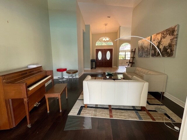 Building Photo - 3083 Ashland Terrace