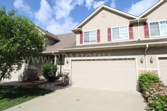 Building Photo - 2211 NW Bayberry Ln