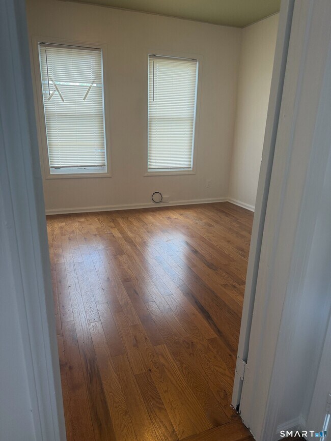 Foto del edificio - 304 Poplar St