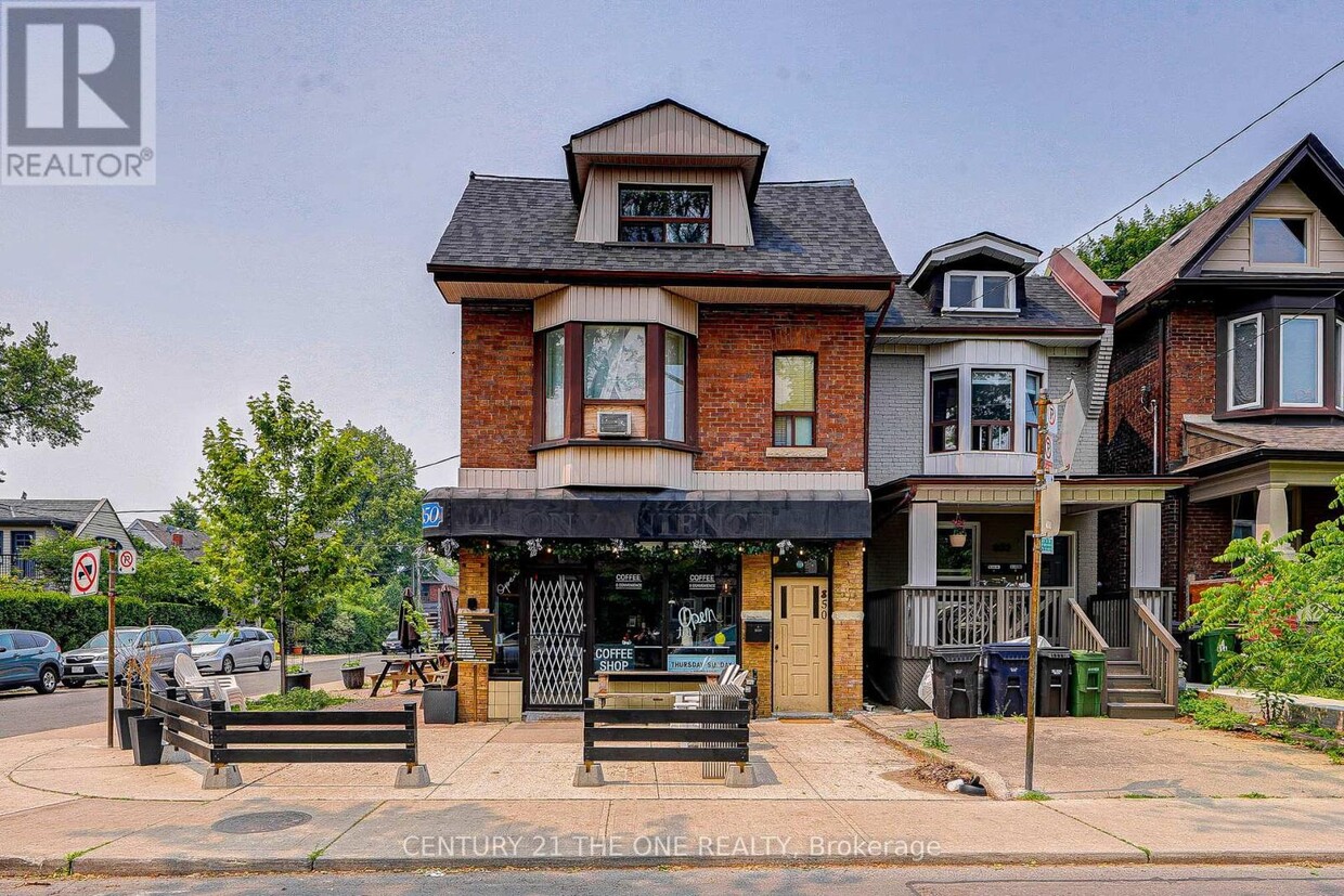 Photo principale - 850 Carlaw Ave