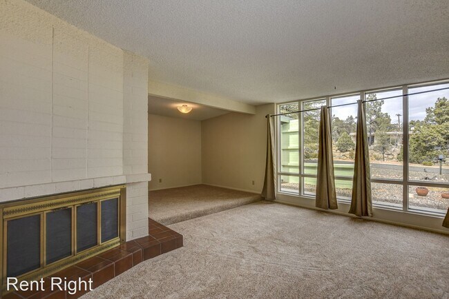 Building Photo - 3 br, 2 bath House - 1931 Foothill Drive