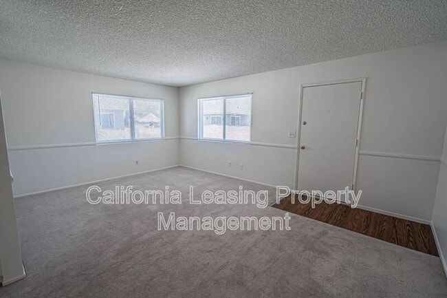 Building Photo - 28023 Robin Ave