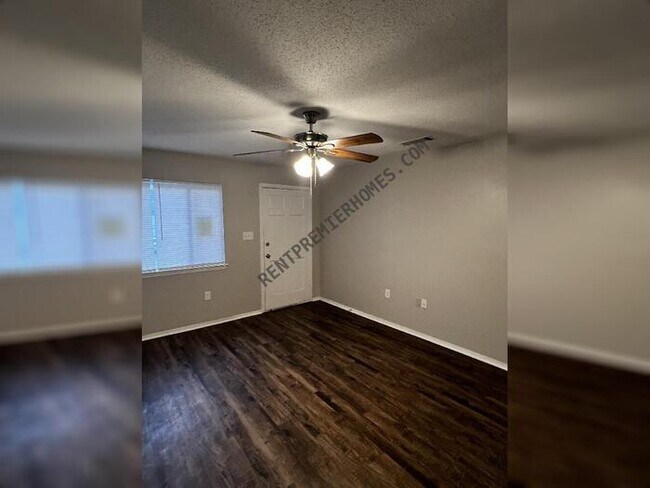 Foto del edificio - 5512 Parker St