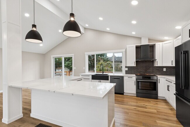 Foto del edificio - 9844 Olson Rd NW