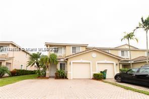 Foto principal - 5910 Royal Way