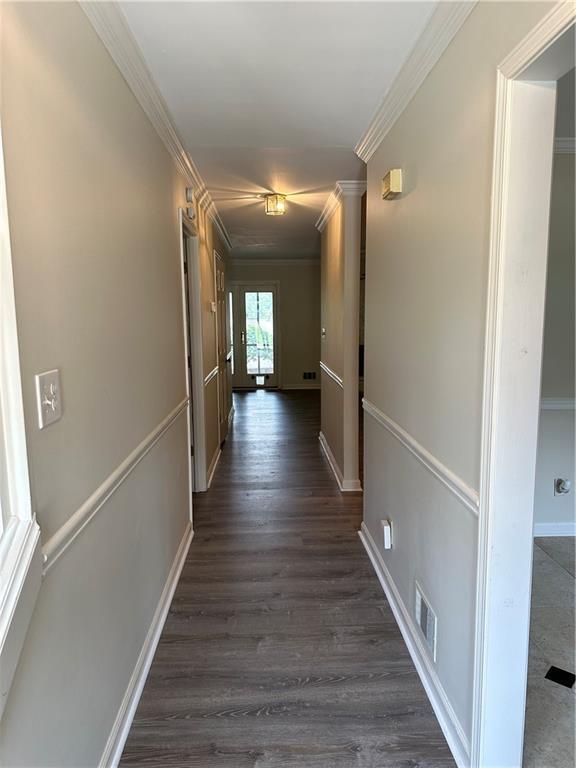Foto del edificio - 520 Gardenia Ln NE
