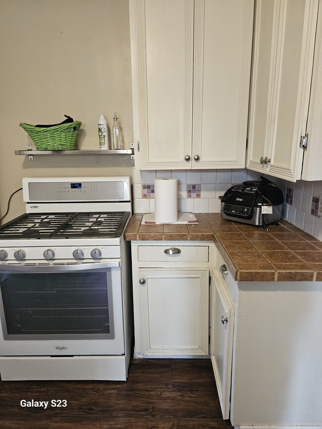 Kitchen - 160 S Fourth St