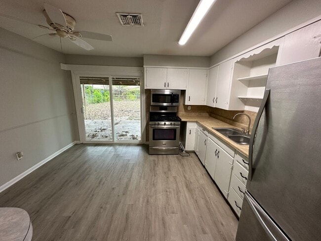 Building Photo - South Bossier!