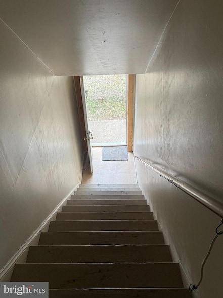 Building Photo - 606 Stuart St