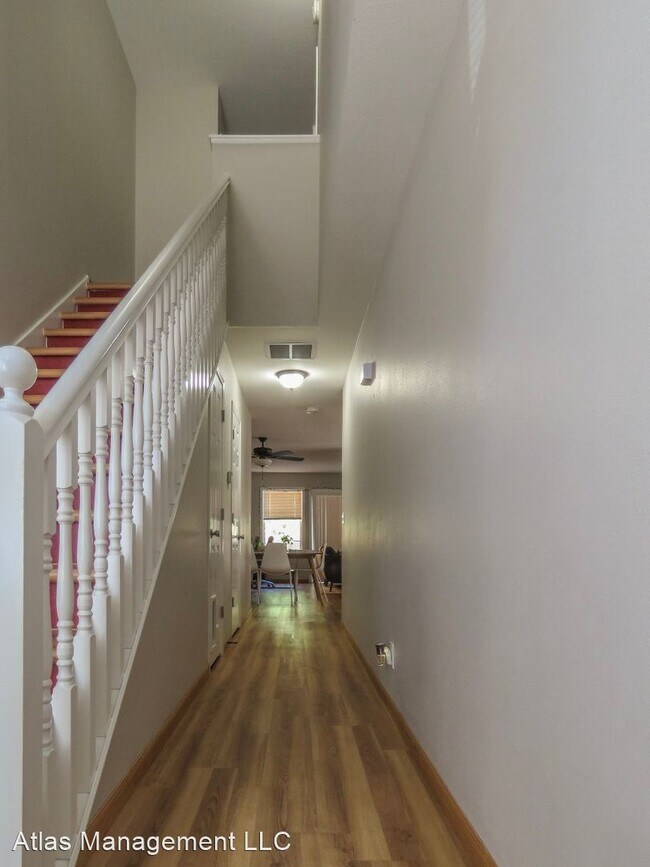 Foto del edificio - 2 br, 1.5 bath House - 17922 Oatfield Rd