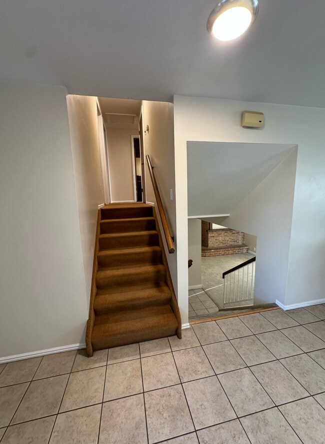 Foto del edificio - Orem Duplex