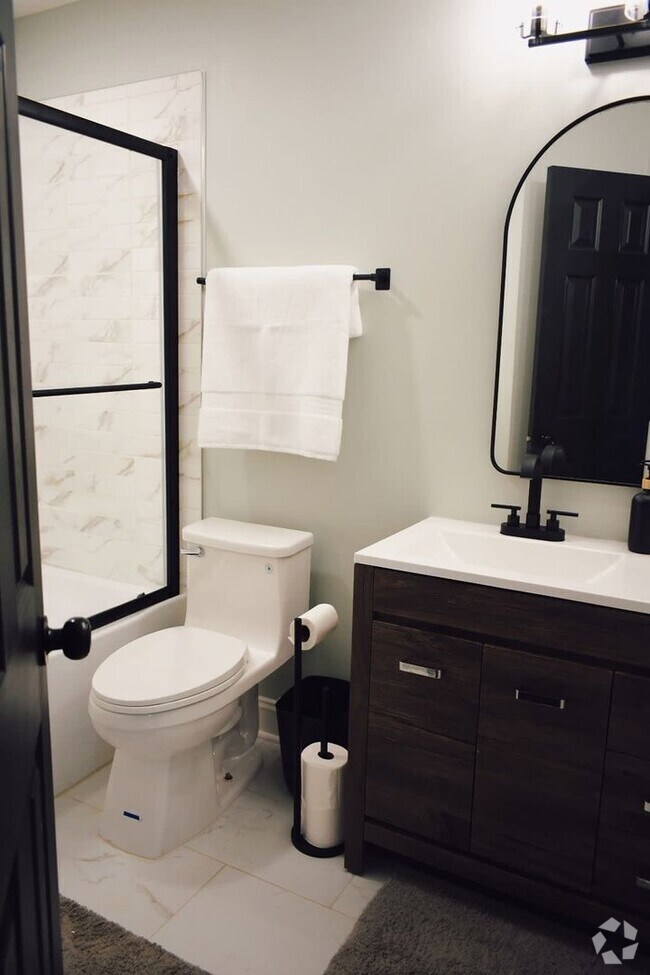Building Photo - 5558 River Heights Crossing SE