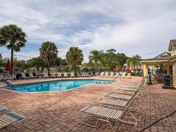 Foto del edificio - 2029 Royal Bay Blvd