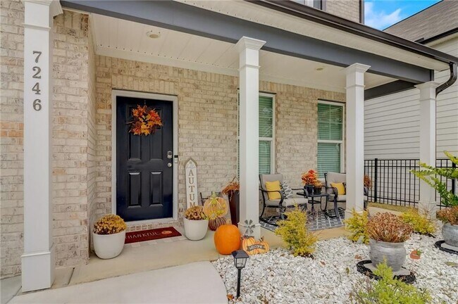 Building Photo - 7246 Gladstone Cir
