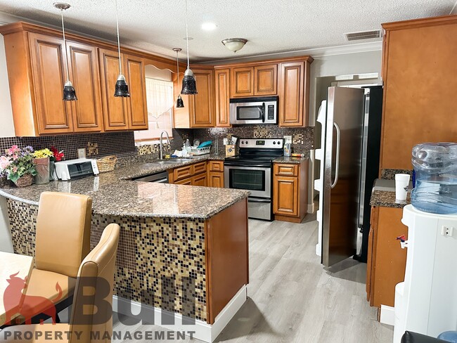 Foto del edificio - 11725 Ruby Lake Rd