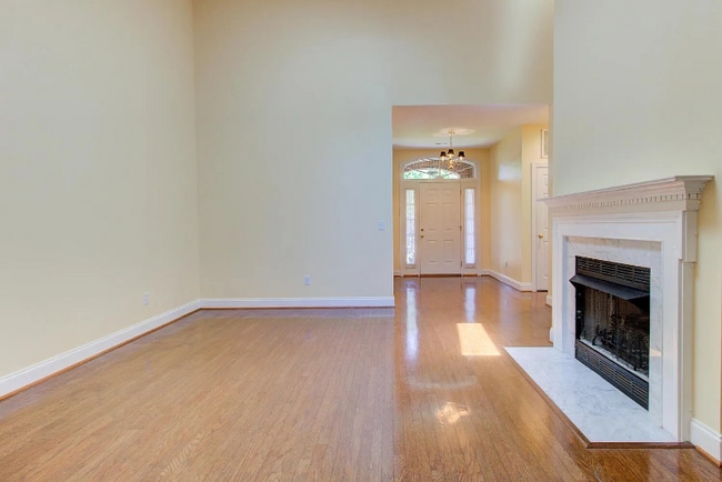 Building Photo - 4806 Alida Pl