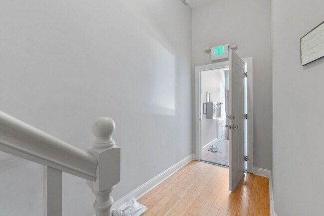 Foto del edificio - 1226 N Calvert St