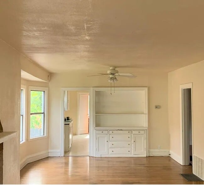 Foto del edificio - 4315 Essex St