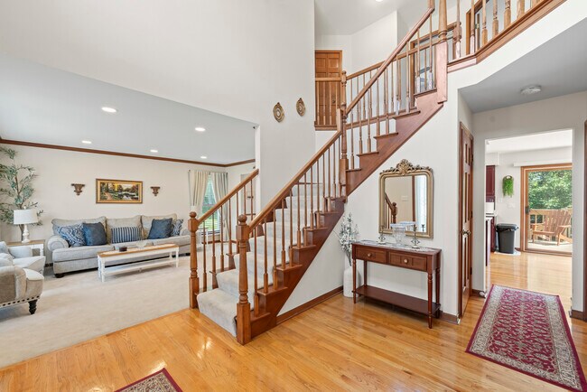 Building Photo - 707 Republic Ct