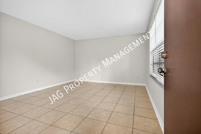 Foto del edificio - 482 Bentwood Ln