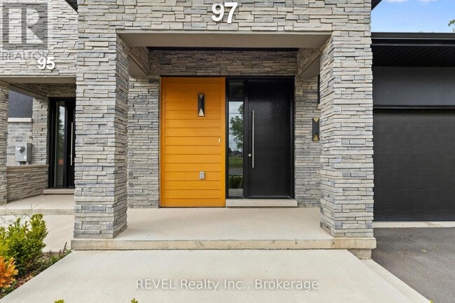 Building Photo - 97 Port Robinson Rd