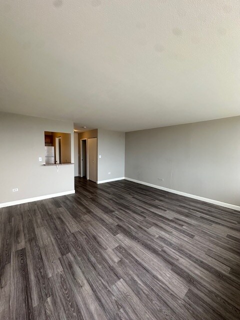 Primary Photo - 1626 N Prospect Ave