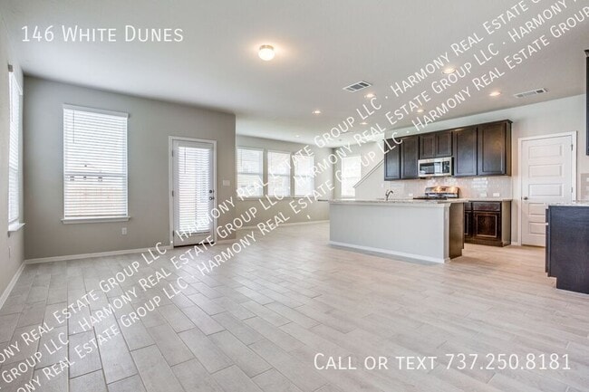 Building Photo - 146 White Dunes Dr
