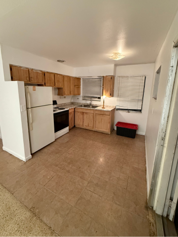 Open Kitchen - 2421 Jeffcott St