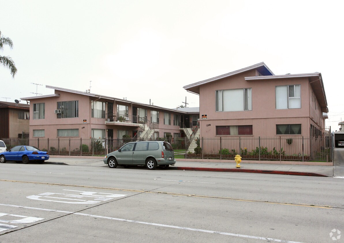 Foto principal - 3384-3386 Martin Luther King Jr Blvd