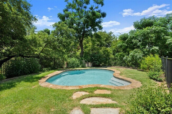 Foto del edificio - 101 Firebird