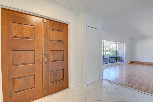 Building Photo - 20802 Cipres Way