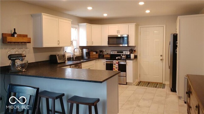 Foto del edificio - 10239 Orchard Park Dr W