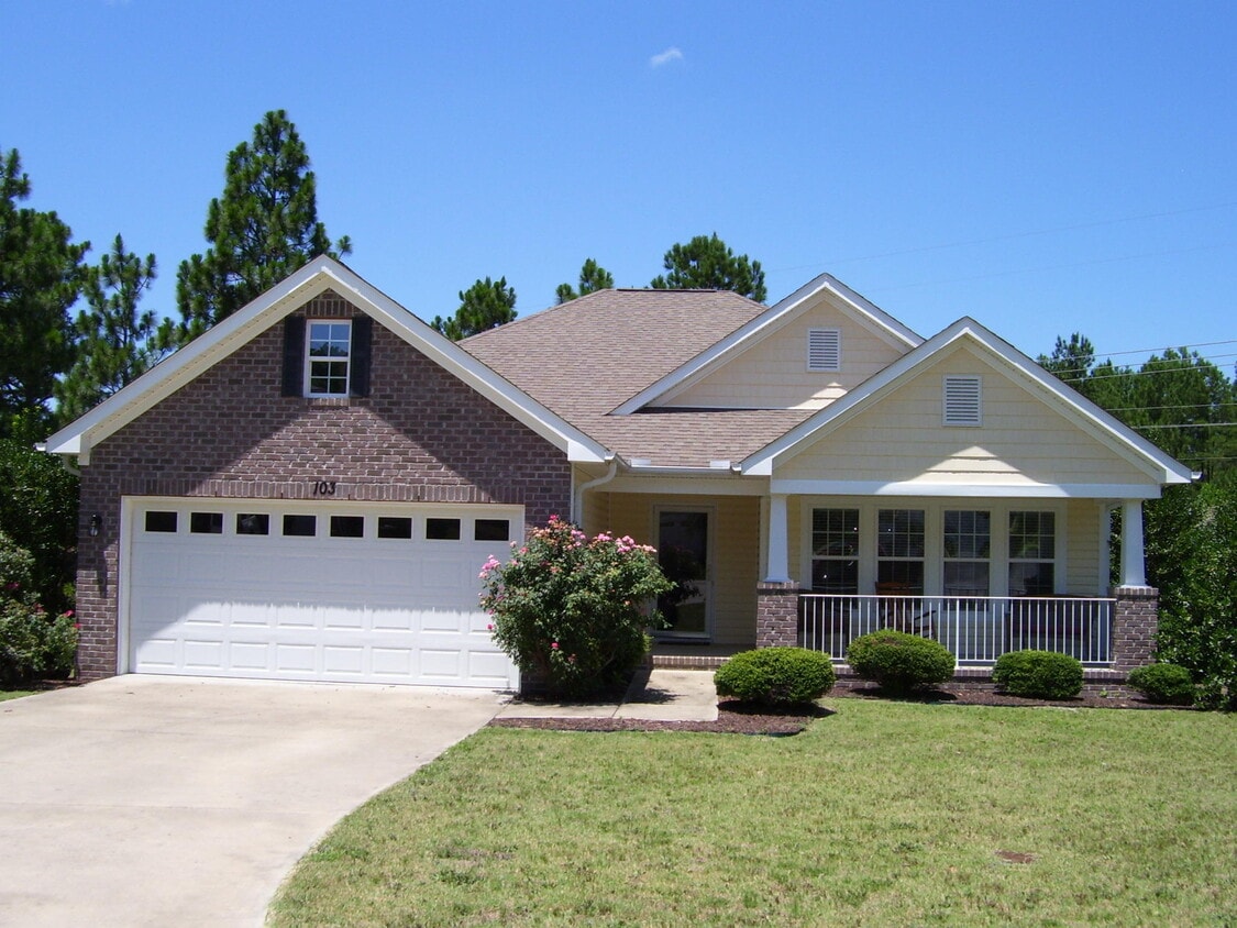Primary Photo - 103 Lightwater Ct
